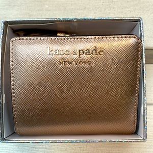 Kate Spade zip bifold wallet in box for gifting!